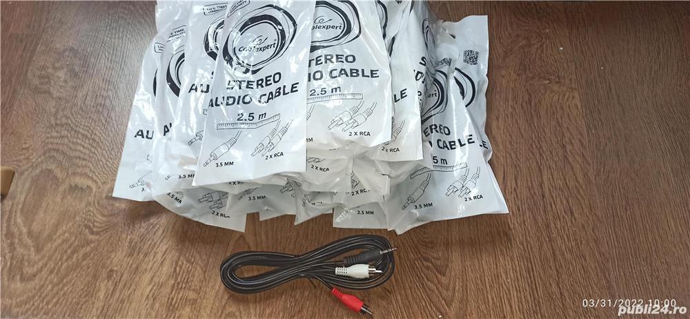 Cablu Audio stereo Jack 3.5 la 2x RCA 2.5m  