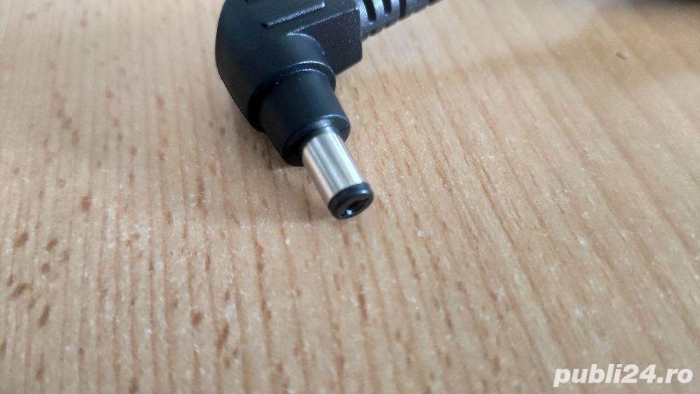 Alimentator 24V 2.65A nou