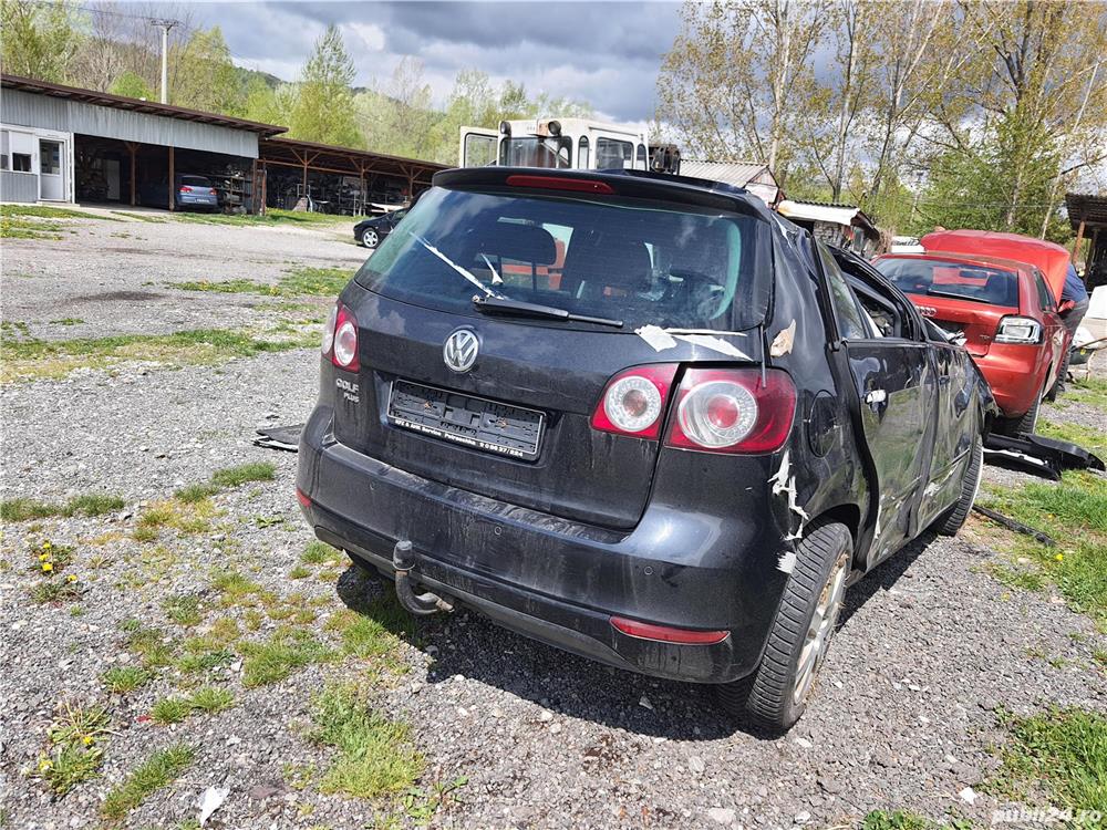 Dezmembrez VW GOLF 6 PLUS euro 5 2.0 TDI an 2013 avariat DSG 7+1