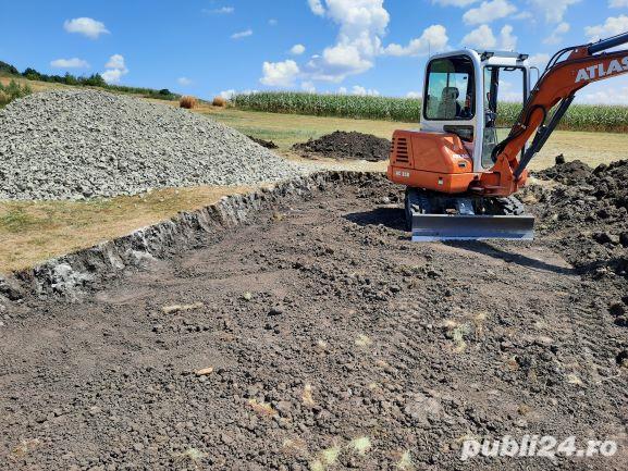 miniexcavator 2.5 T lucrari diverse