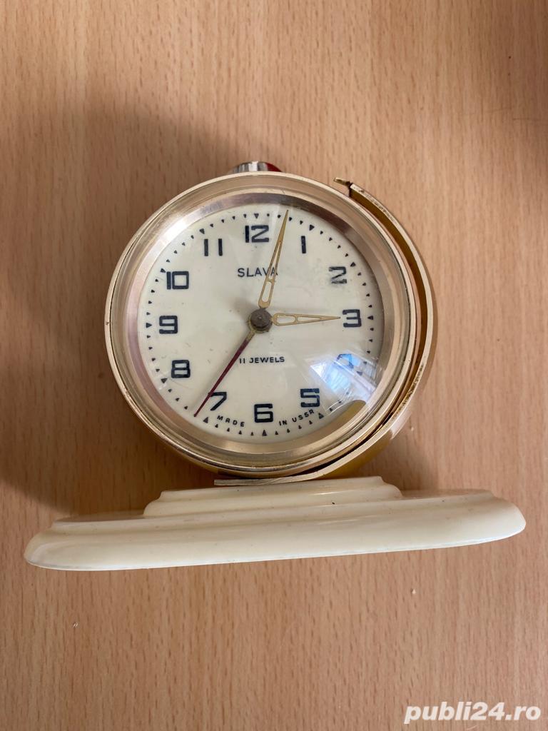 Ceas Slava de masa mecanic desteptator glob