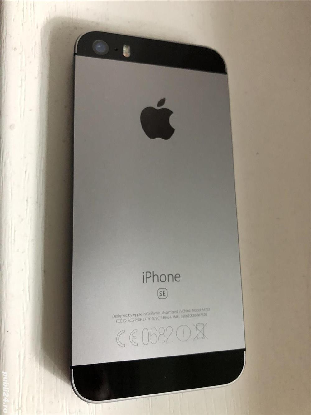 Capac spate Iphone SE in stare exceptionala.