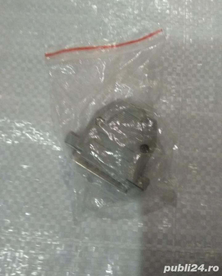 Mufa noua Molex cu 22 de pini auriti