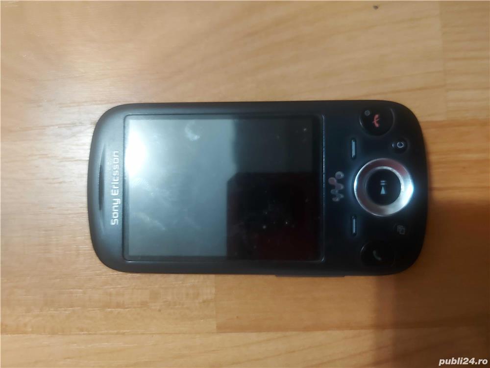 Sony Ericsson W20i 