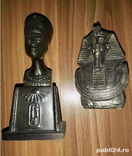 NefertitiI & Tutankhamon {Statuete (bust)} 