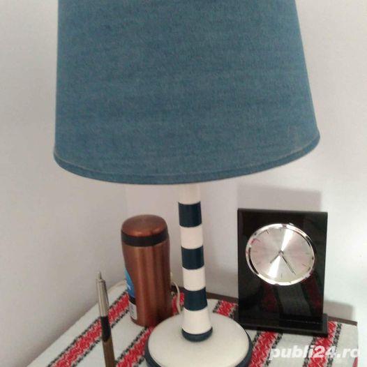 Veioza birou sau noptiera cu suport din lemn si abajur textil