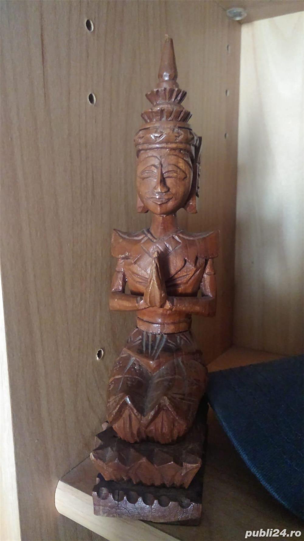 Figurina sculptata din Bangkok 1975