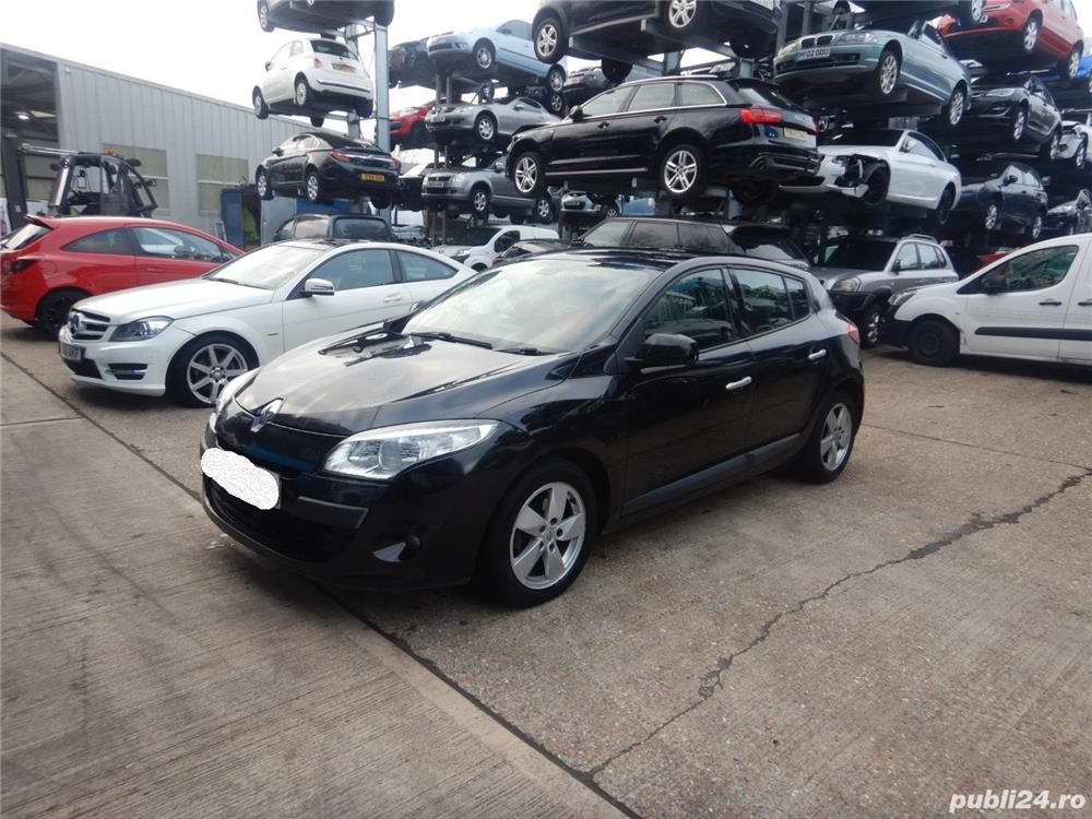 Dezmembrez Renault Megane 3 2011 HATCHBACK 1.5 DCI