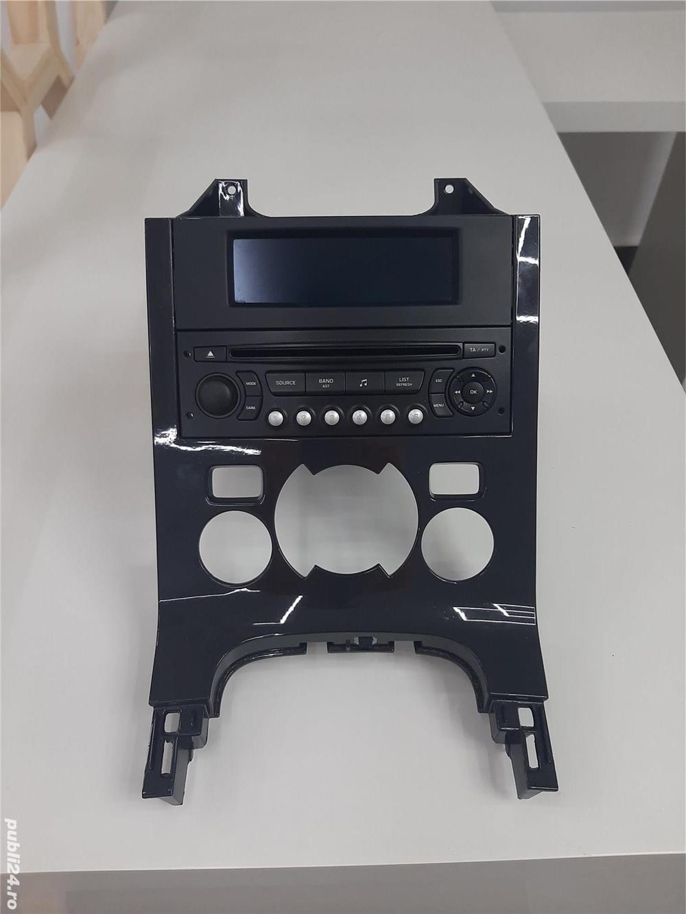 RADIO/CD + Display + Suport/RAMA Peugeot 3008