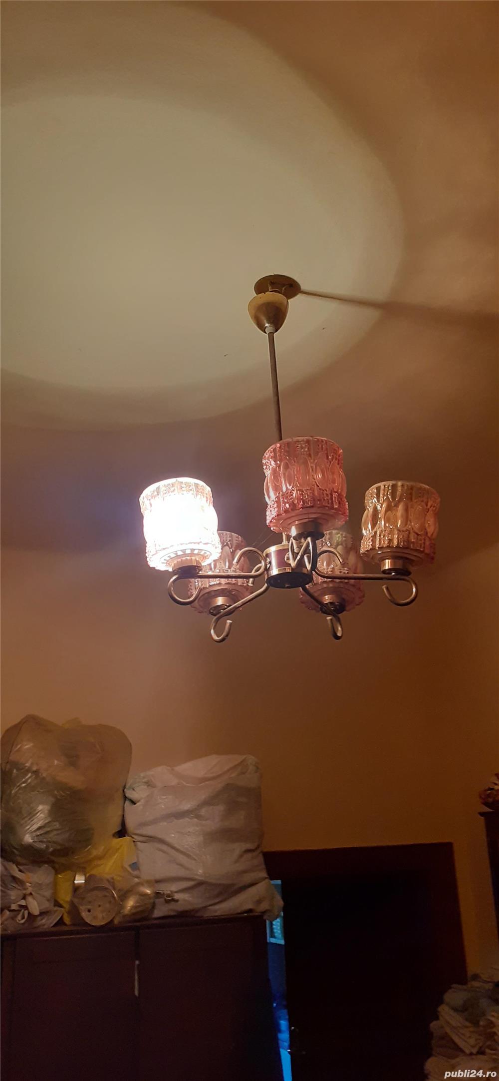 Vand Candelabru cu abajurui Rosi deschis