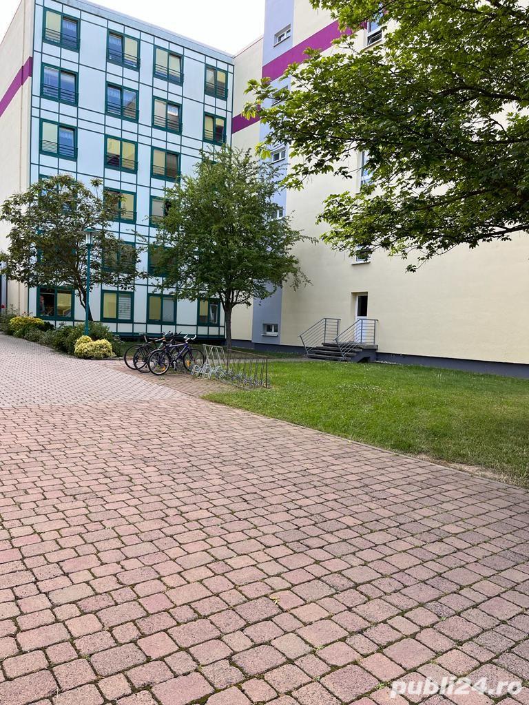 Angajam personal ingrijire batrani