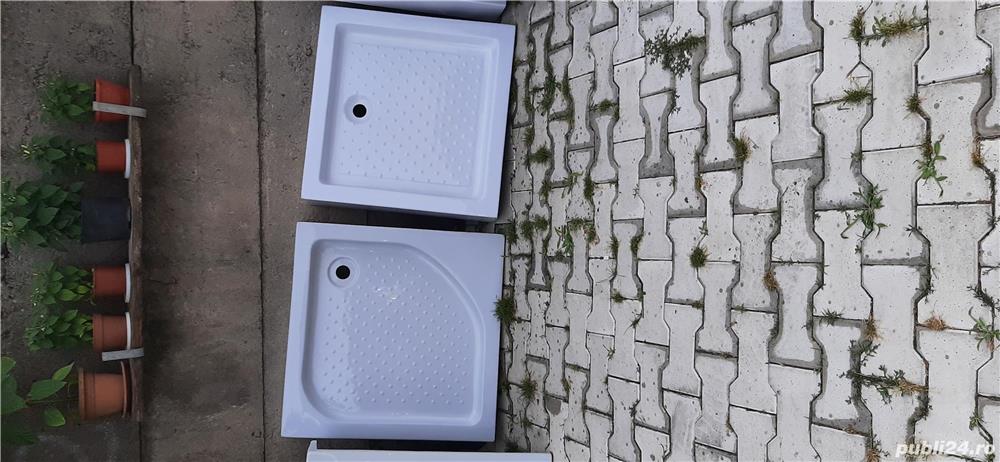 Cada , vanita duș....