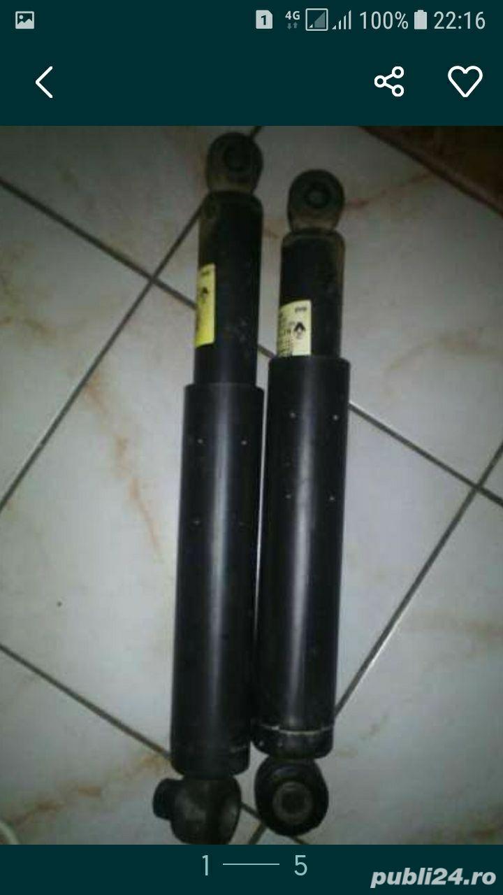 vind amortizoare spate si fisa renault scenic 1