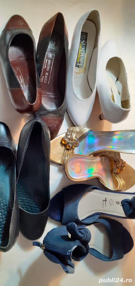 Vand pantofi de dama marimea 38-39