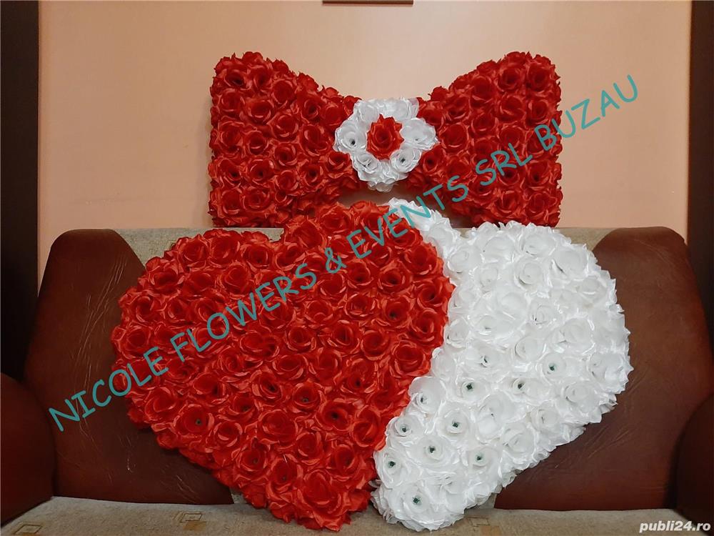 Aranjamente ( decoratiuni ) masini inimioara dubla sau set inimioara dubla si papion