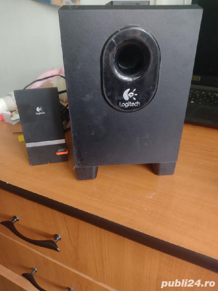 Boxa Logitech.