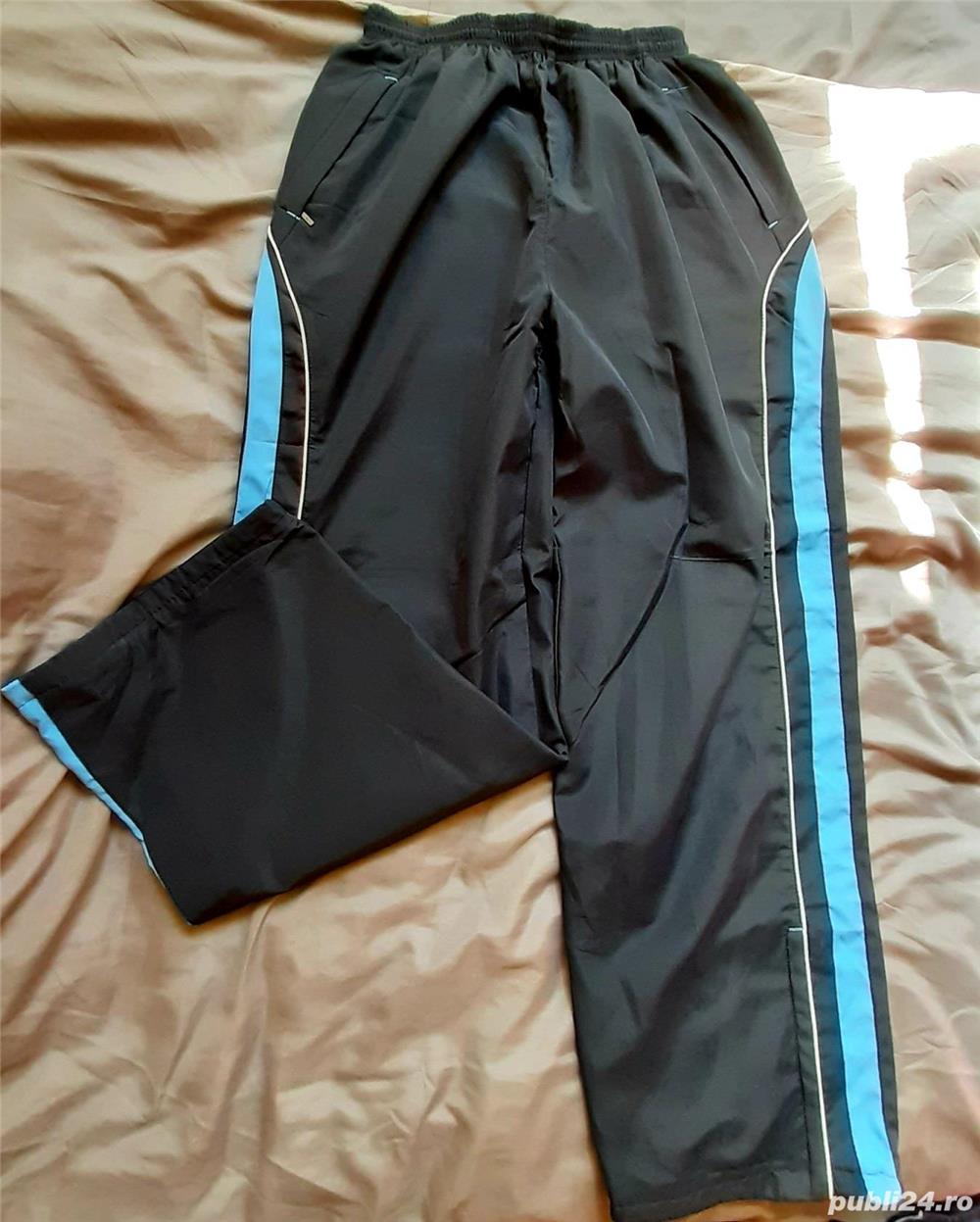 Pantaloni sport barbati 