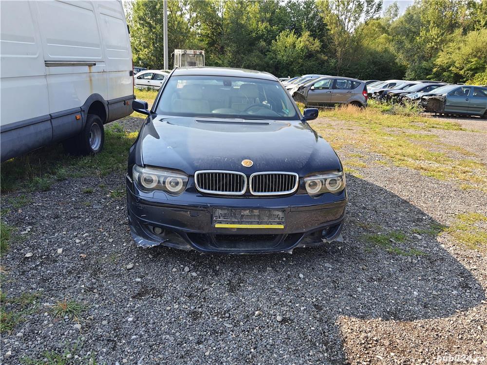 Dezmembrez BMW 730 an 2004