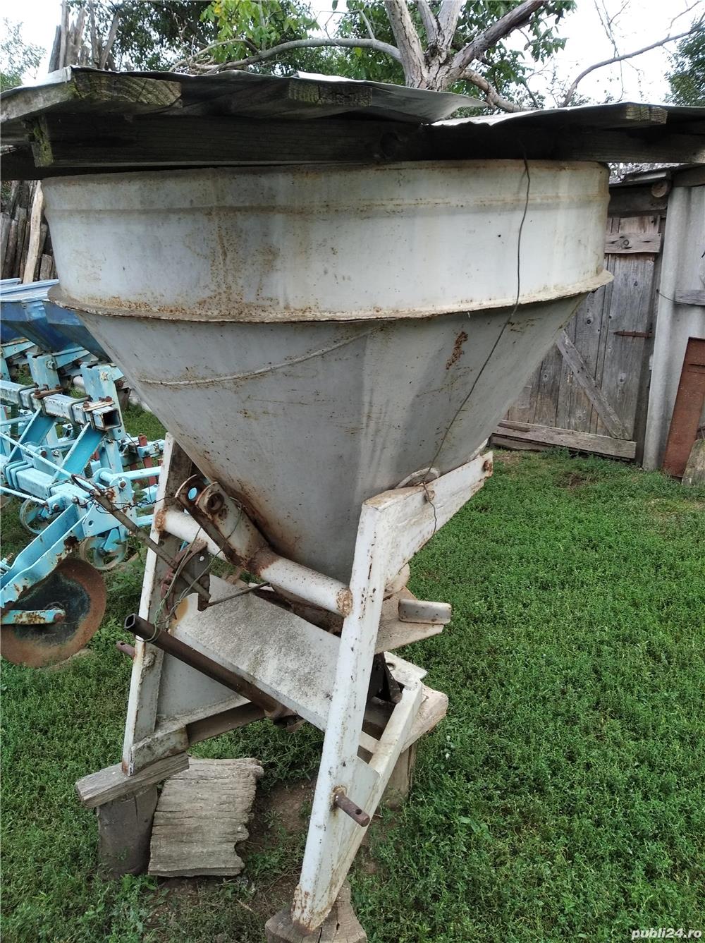 Vand utilaje agricole