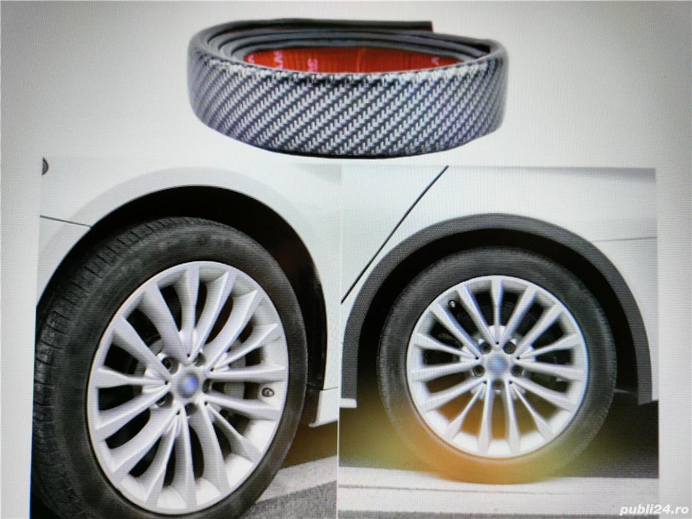 bandă cauciuc,design carbon, 4 piese x 1.5m/piesă protecție aripă auto