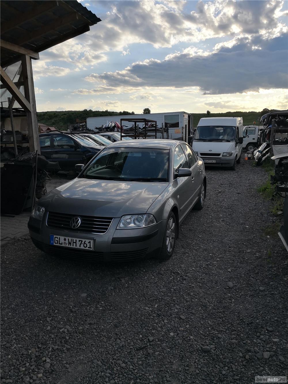 Dezmembrez vw passat 2003