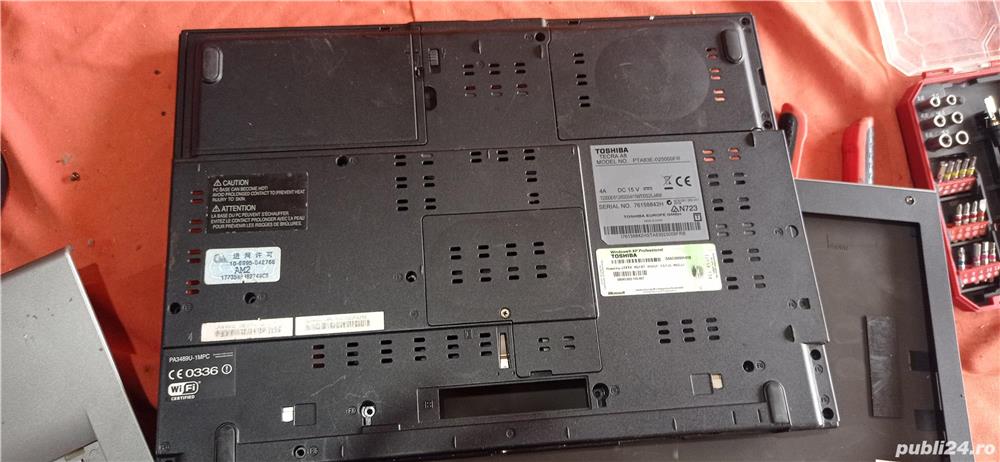 carcasa spate laptop Toshiba tecra a8