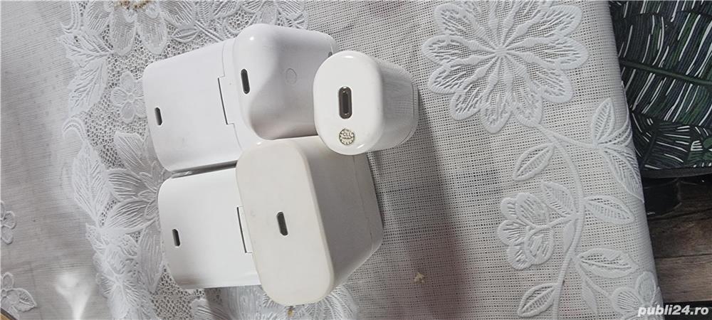 Casti wireles cu incarcare tip iphone sau tip C