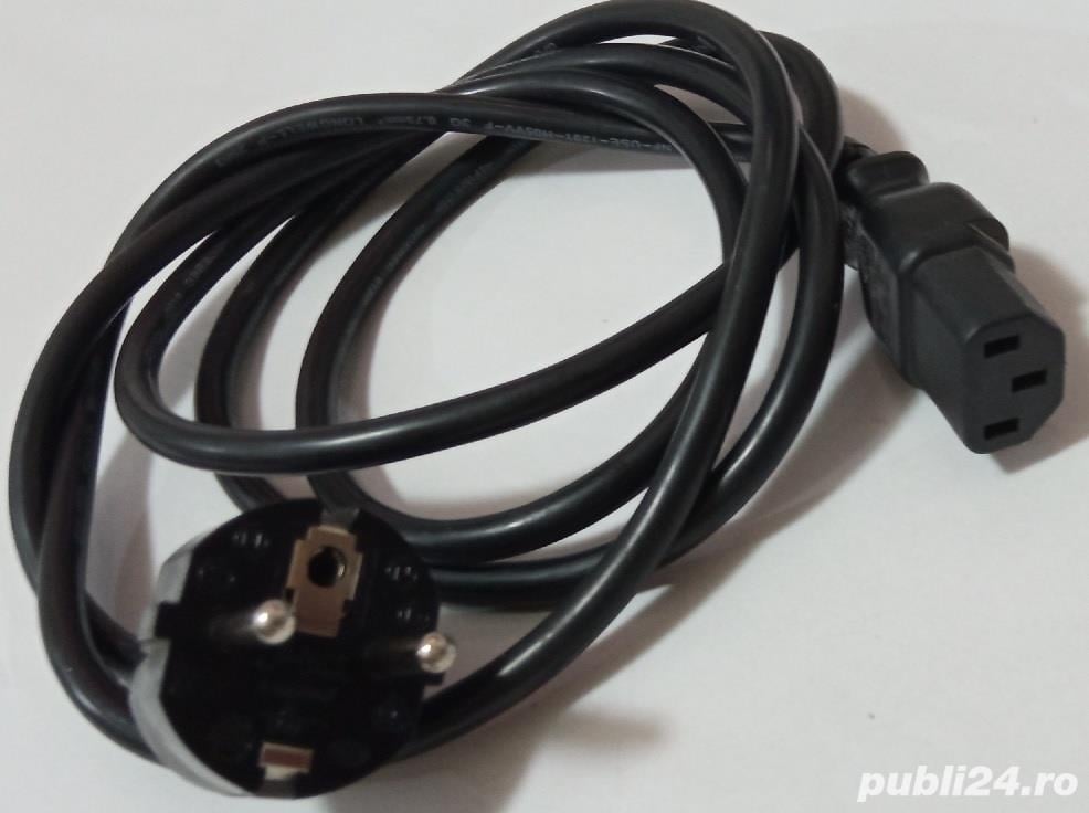 Vand 2 Cabluri Alimentare PC si Monitor