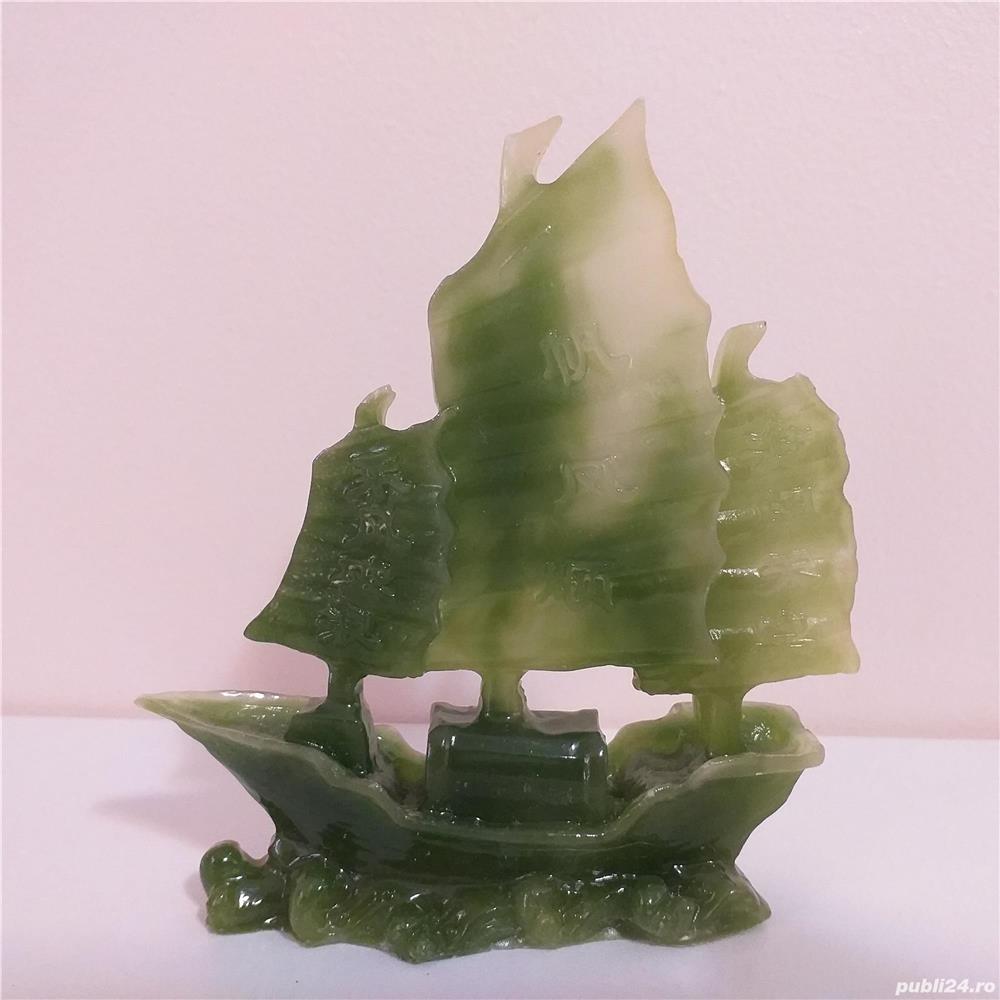 figurina bibelou rasina corabie jad ambarcatiune ornament Feng Shui China