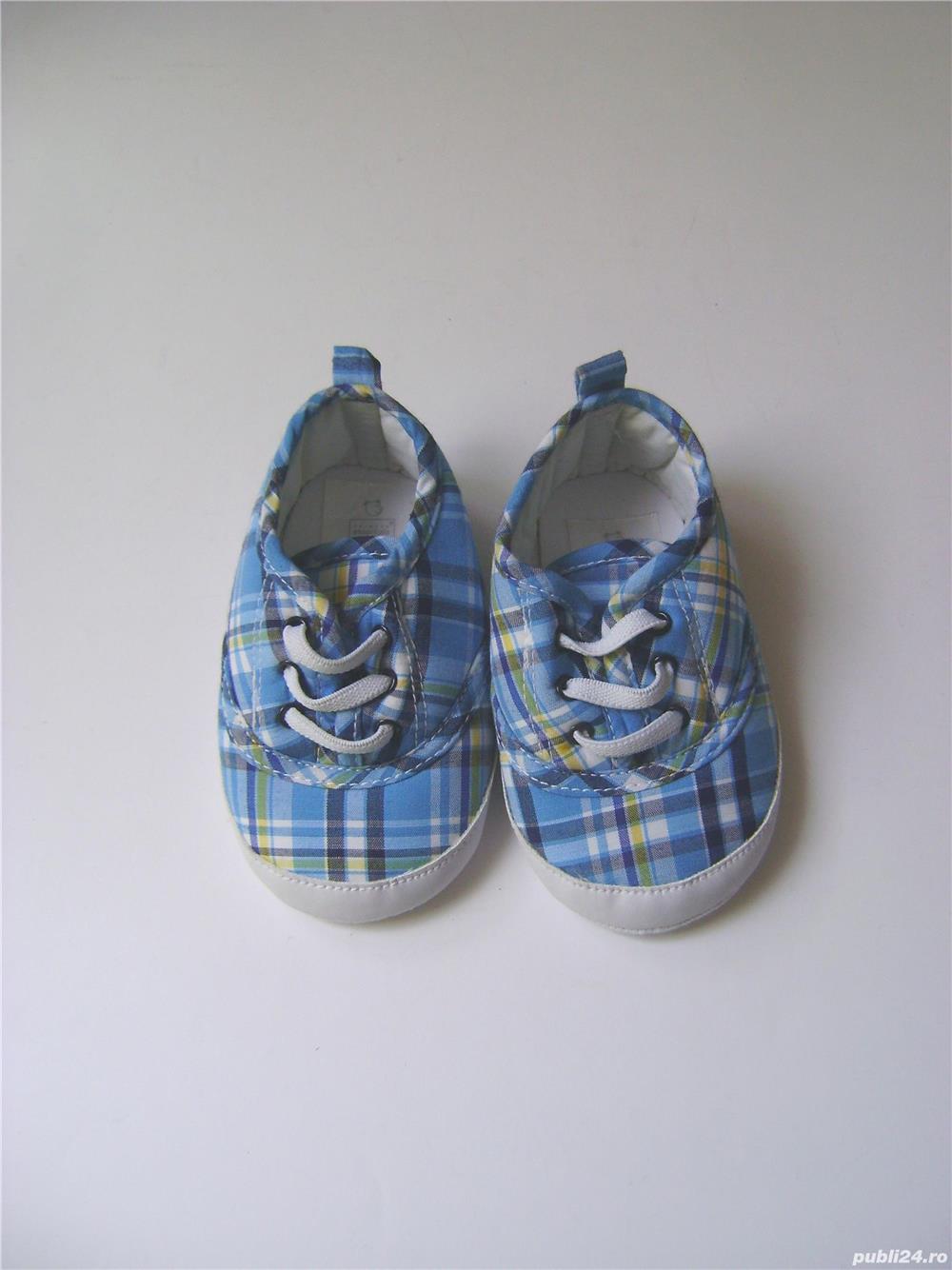 Botosei Primark 9-12 luni