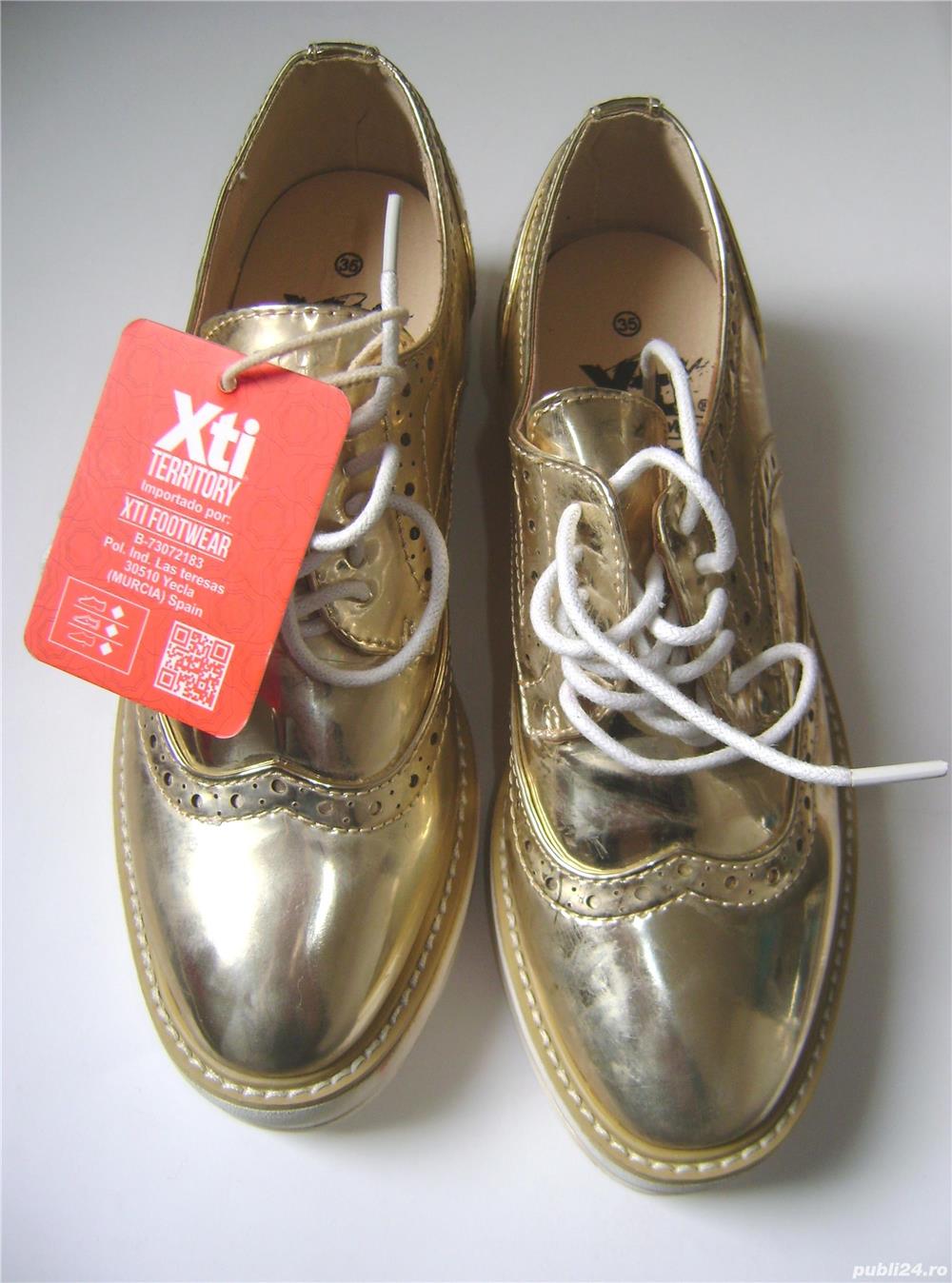 Încăltări aurii cu etichetă, mărime 35