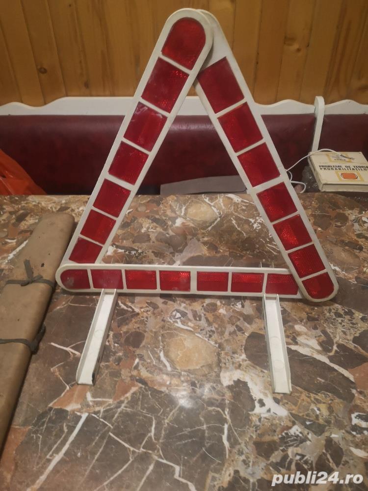 Triunghi reflectorizant