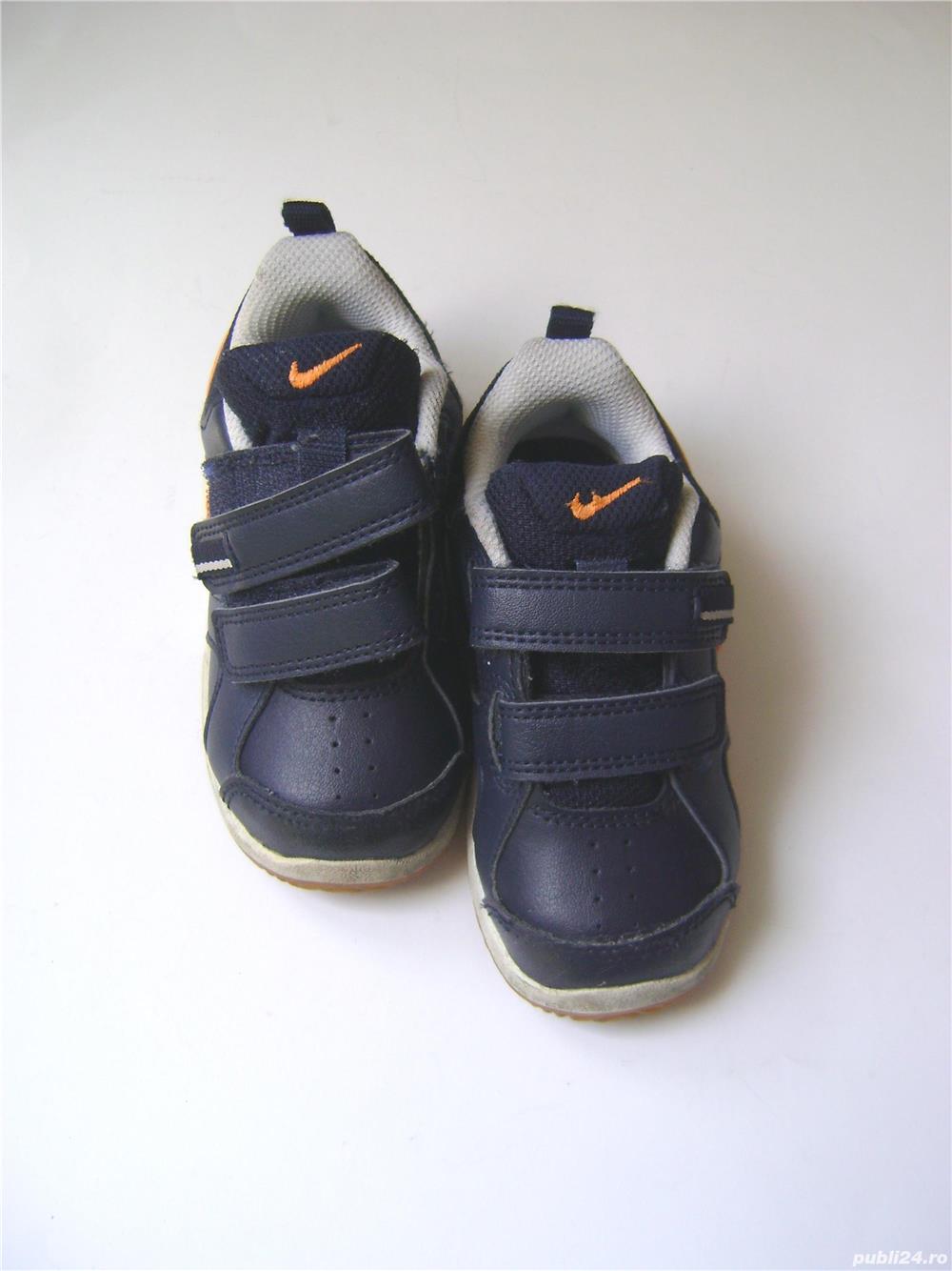 Ghete Nike, mărime 23,5