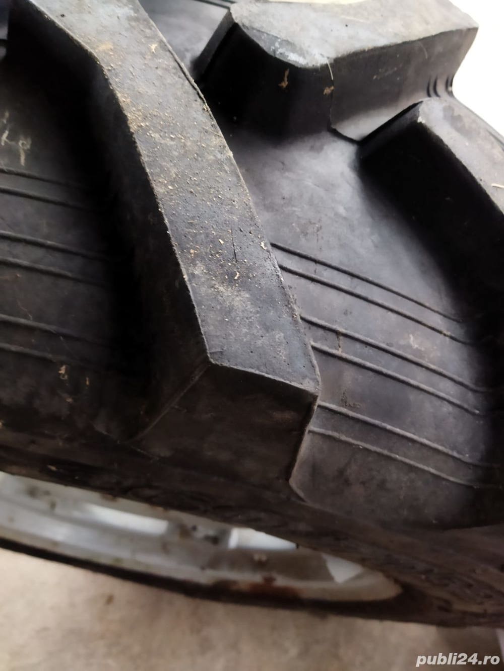 anvelopa belshina 360/70/24