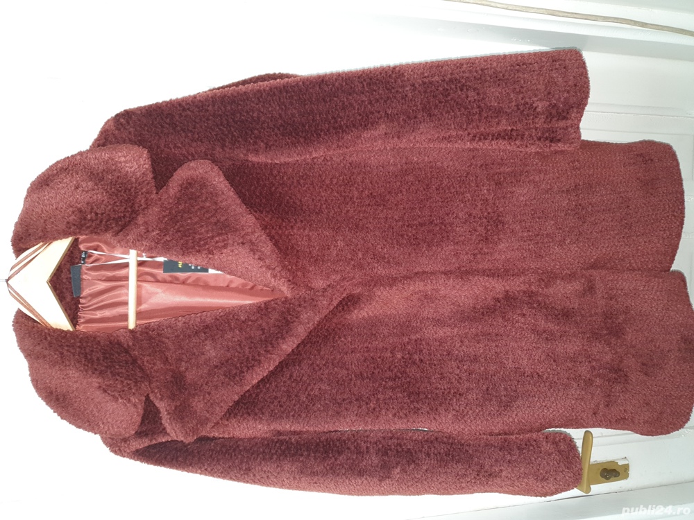 Haina blana sintetică