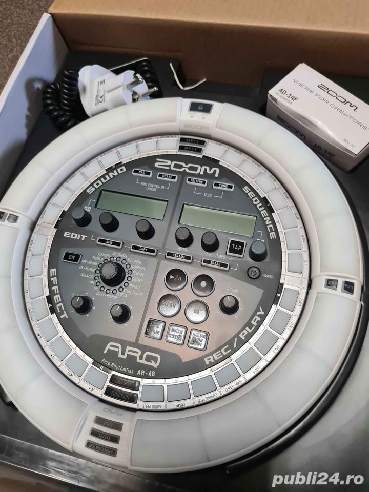 ZOOM ARQ-48 Sequencer, Sampler, Synth si Midi Controller