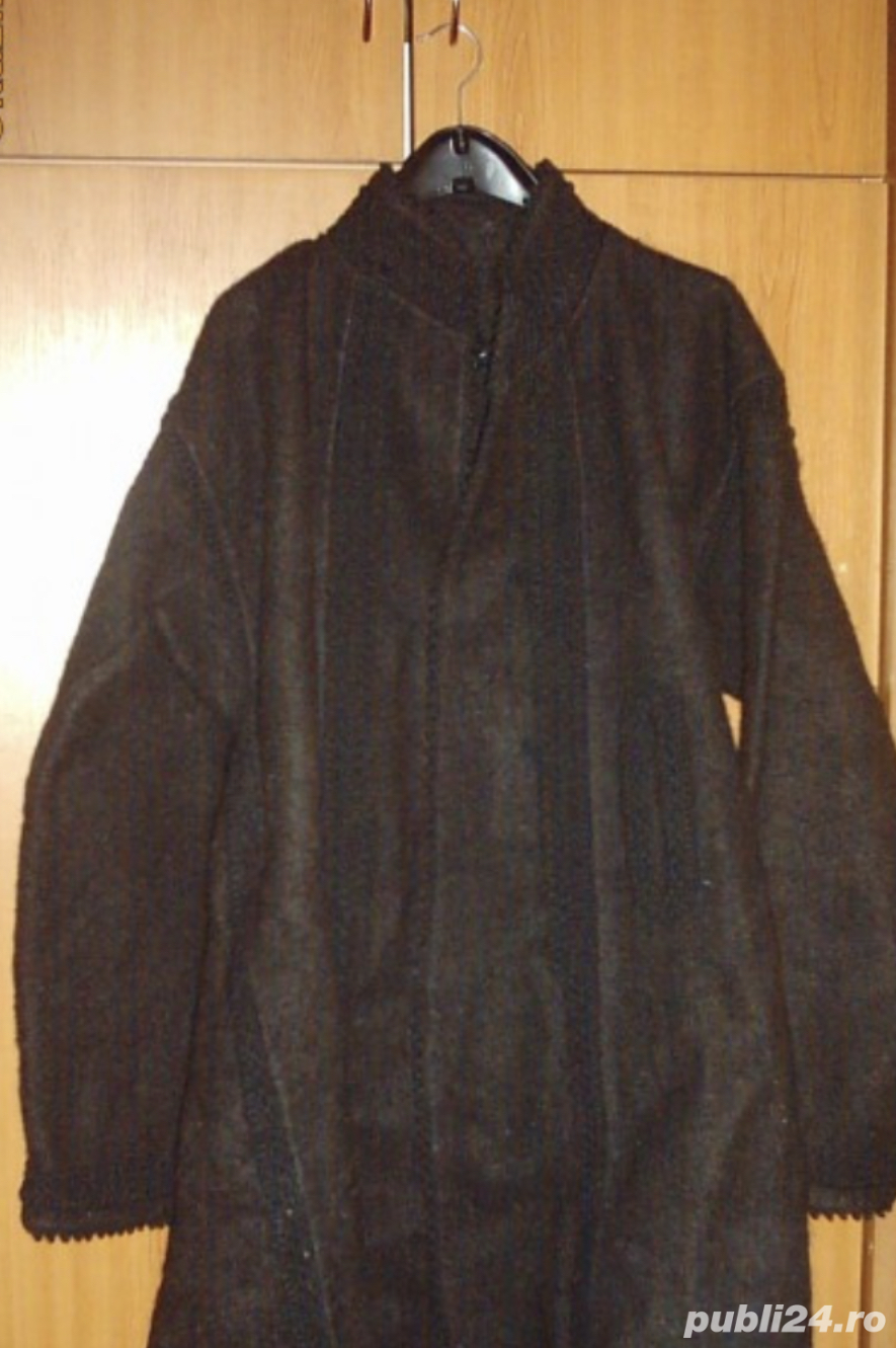 Vând sumane tradiționale Bucovina!