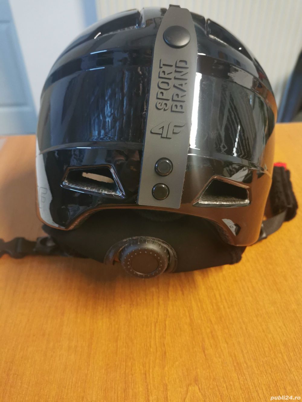 Cască sky dama sport brand 4 F, nouă, culoare neagra