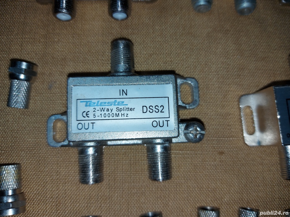 Splitter TV pentru cablu coaxial, 3 Iesiri, 1218 MHz, metallic + mufa spliter F 8.6 Crom 1321, (5 bu