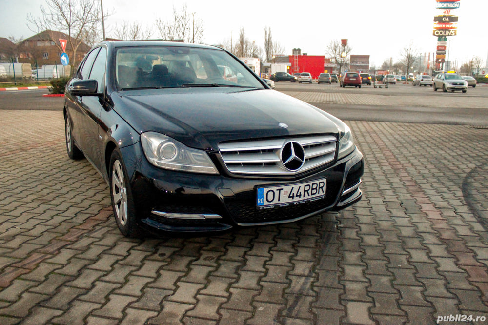 Mercedes-Benz C200 BlueEfficiency Motor 2.2 Diesel 136cp
