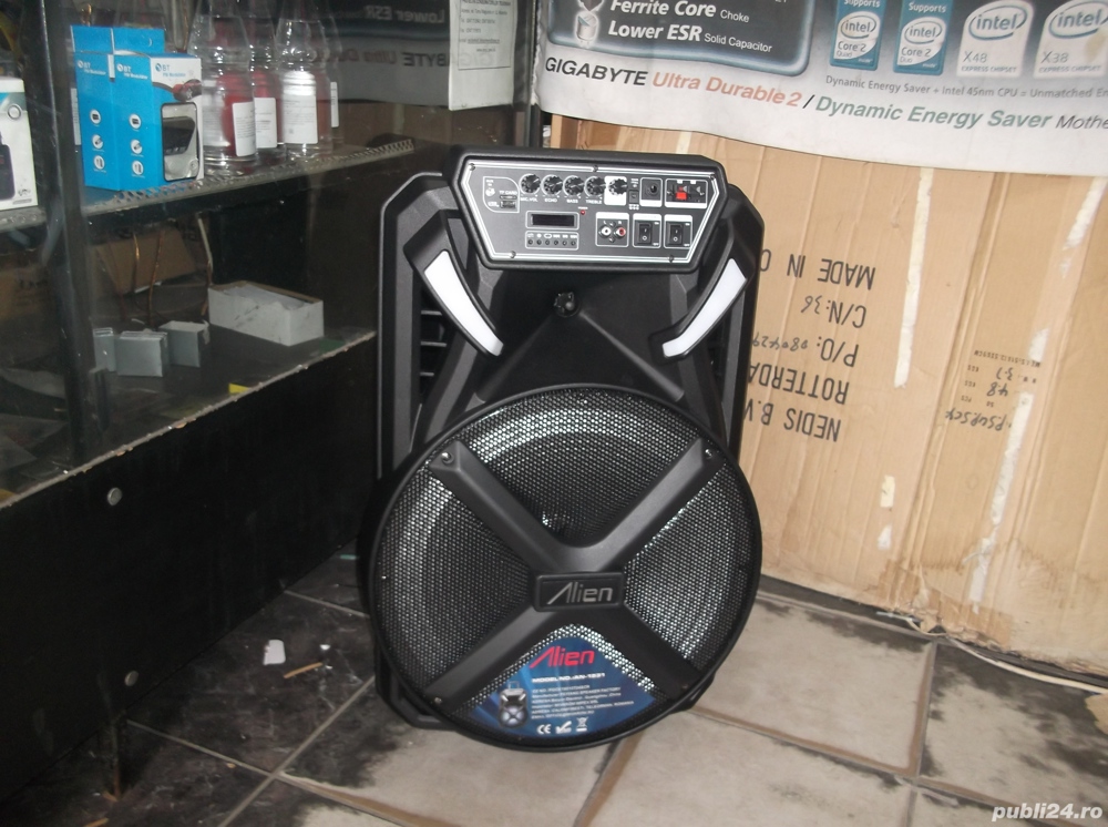 Vand boxe active cu Bluetooth  de 15inch 300W