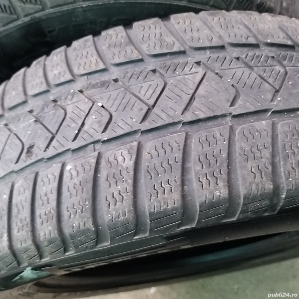 Anvelopă de iarnă,Pirelli, 205/60 R16