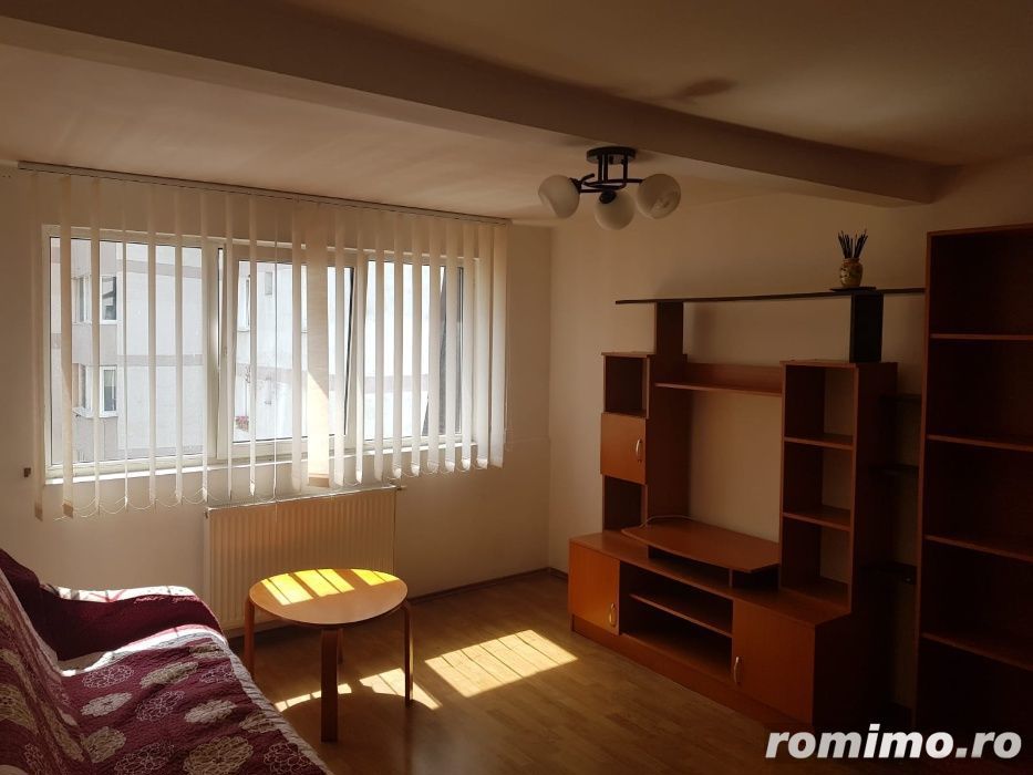De inchiriat apartament  2 camere zona Soarelui