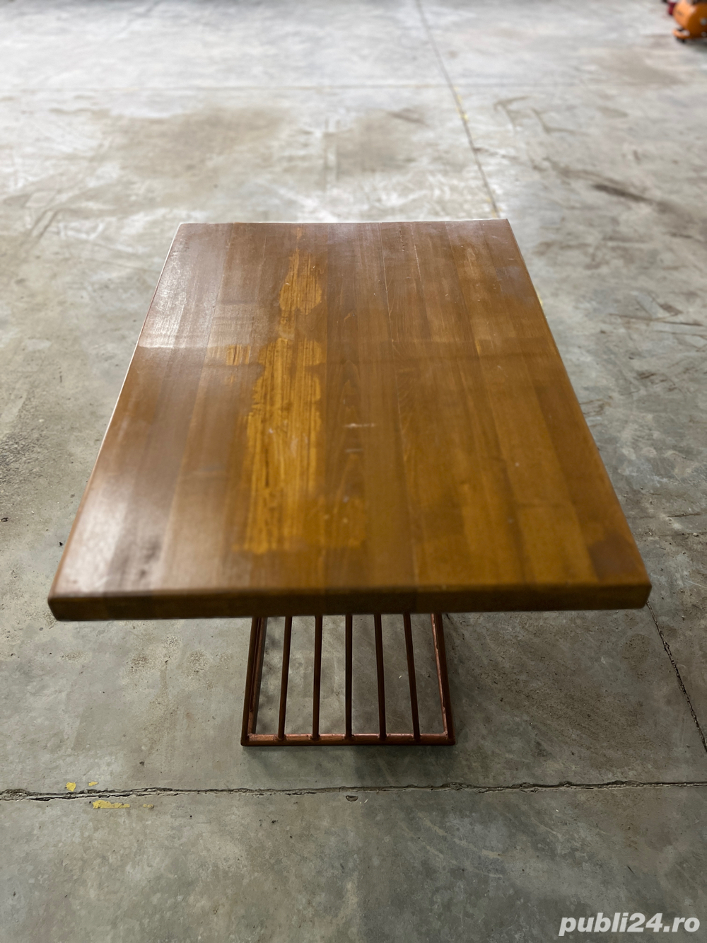 Mese lemn masiv și picioare fier forjat pentru mese