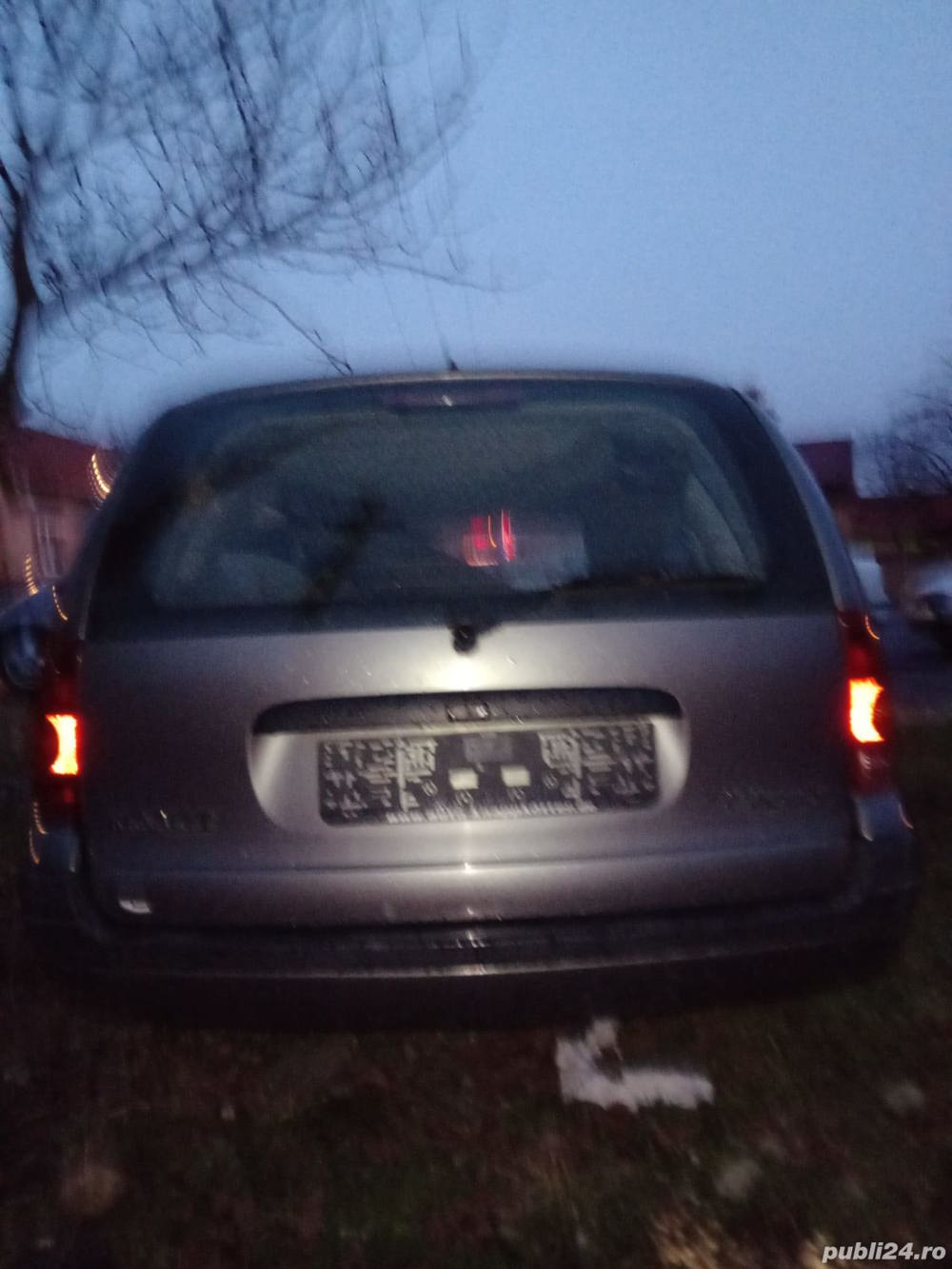 Dezmembrez Renault Laguna 1.9 dti/1.6i 16v an 1999/2000.