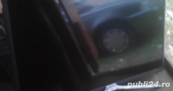 Dezmembrez televizor Samsung cu display-ul spart