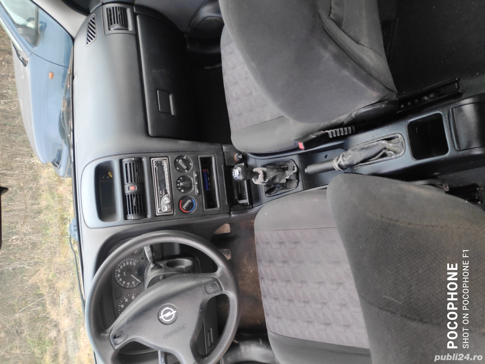 Dezmembrez Opel Astra G Caravan 1.6 benzină, an 2003