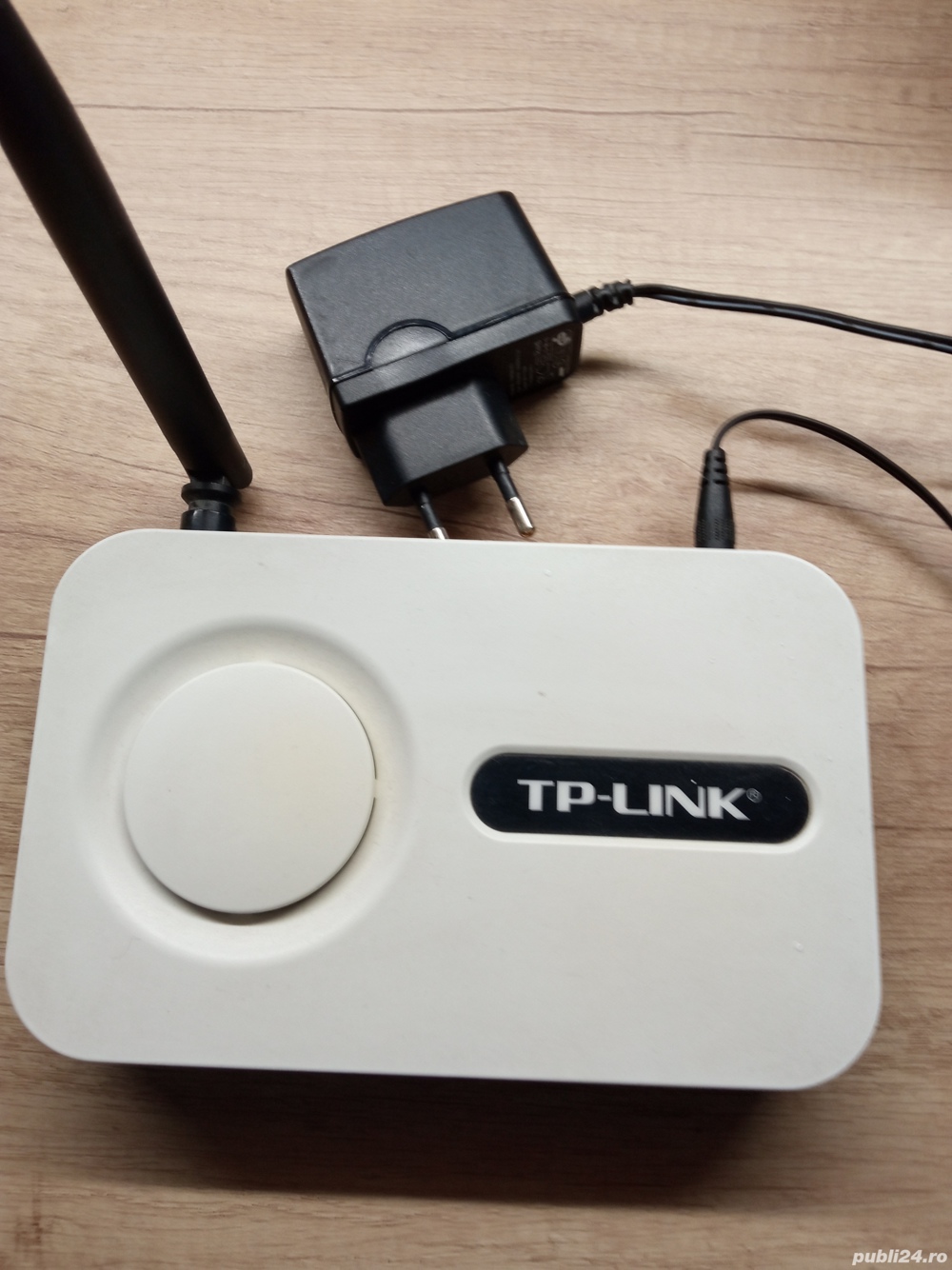 Vând router wireless 