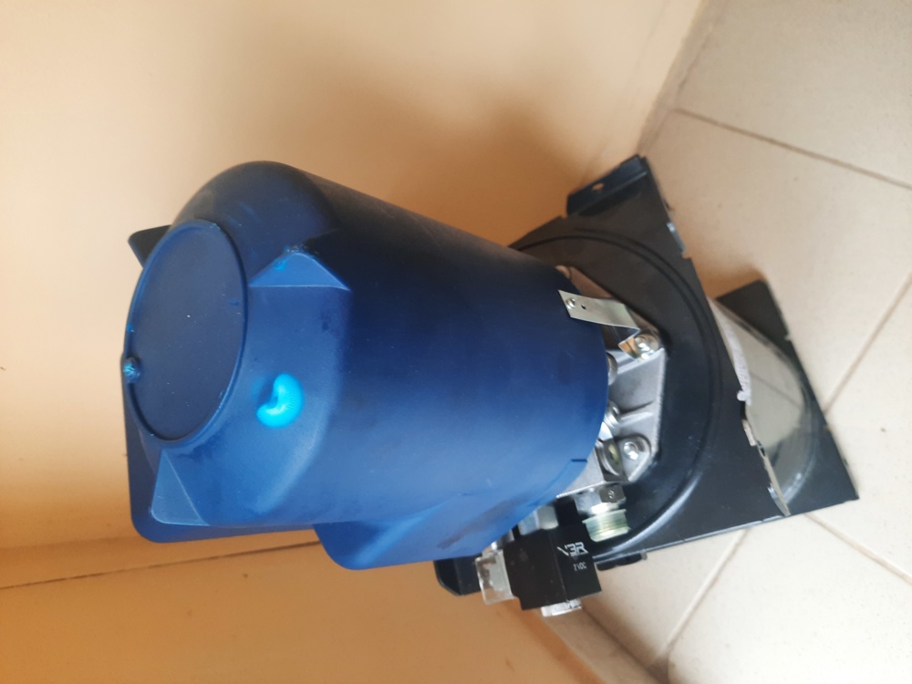 Cilindru basculare  de  7 tone /8tone/ 9tone/ 10 to/12to/14tone/16to/18t/20tone/24/28/30 /32tone/40t