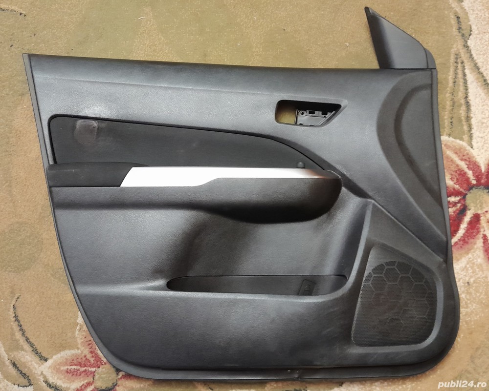 Fata usa fata stanga cu butoane geamuri Suzuki Vitara LY dupa 2015